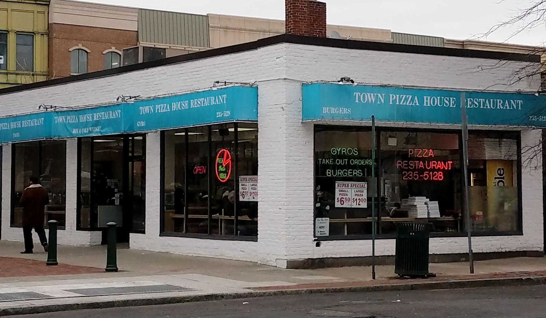 Town Pizza House Restaurant