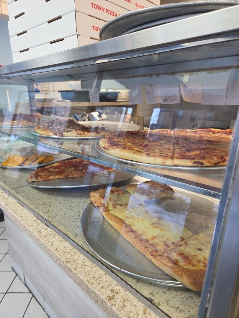 Town Pizza House Restaurant Menu image 4